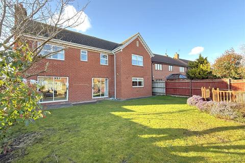 5 bedroom detached house for sale, Walkers Close, Bottesford