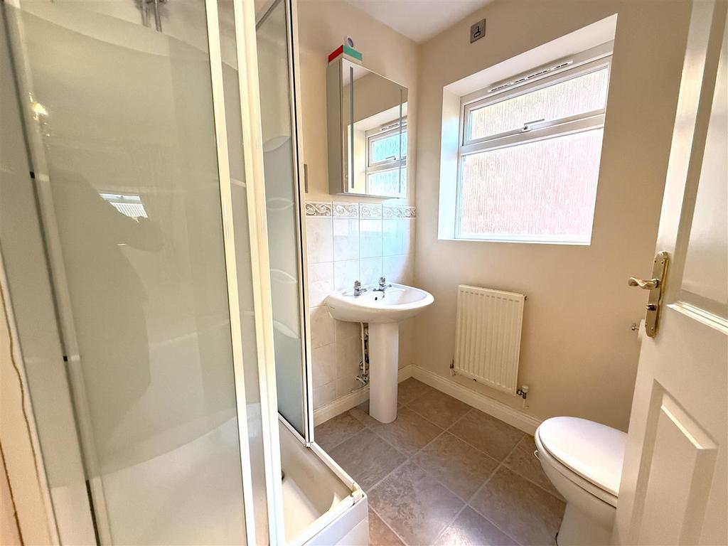 Ensuite shower room