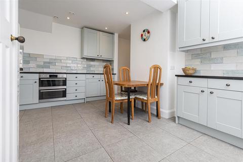 4 bedroom detached house for sale, Moor Lane, Netherton, Huddersfield