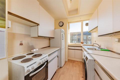 2 bedroom apartment for sale, Baldovan Terrace, Dundee DD4