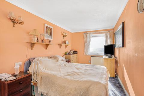 1 bedroom retirement property for sale, Stratheden Court, Esplanade, Seaford