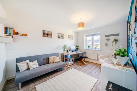 39 Ruby Avenue, Bishops Cleeve, Cheltenham, GL52 7ZL