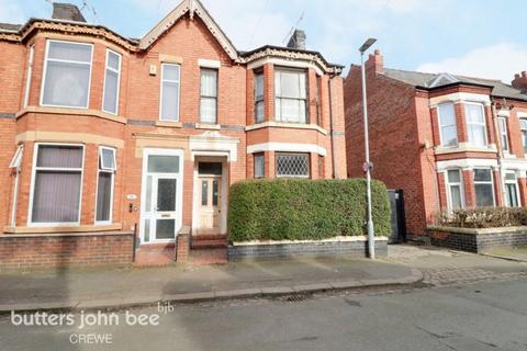 4 bedroom end of terrace house for sale, Stalbridge Road, Crewe