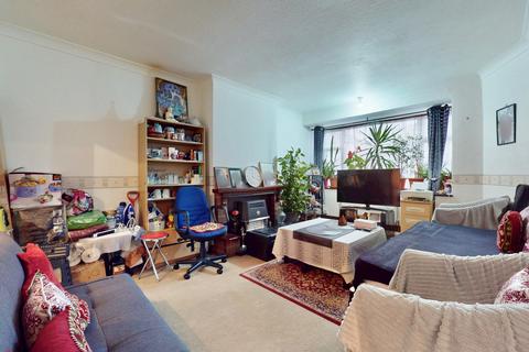 1 bedroom ground floor maisonette for sale, Whittington Avenue, Hayes UB4