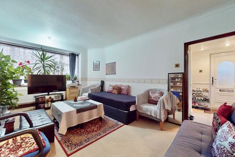 1 bedroom ground floor maisonette for sale, Whittington Avenue, Hayes UB4