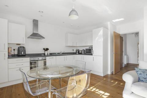 2 bedroom flat for sale, Corsica Street, Highbury