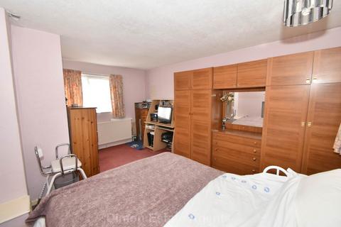 2 bedroom end of terrace house for sale, Turner Avenue, Gosport