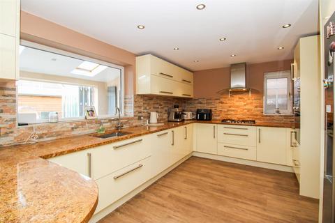 4 bedroom detached house for sale, Troon Close, Normanton WF6