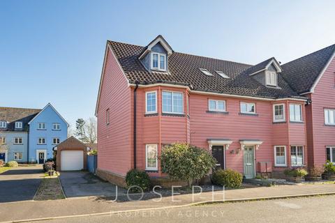 4 bedroom townhouse for sale, Meadow Crescent, Purdis Farm, IP3