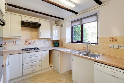 4 bedroom house to rent, Bishops Cleeve GL52 8SU