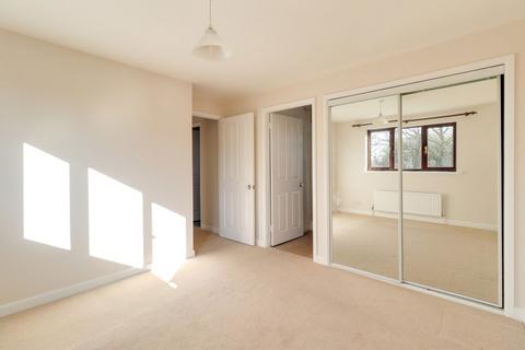 4 bedroom house to rent, Bishops Cleeve GL52 8SU