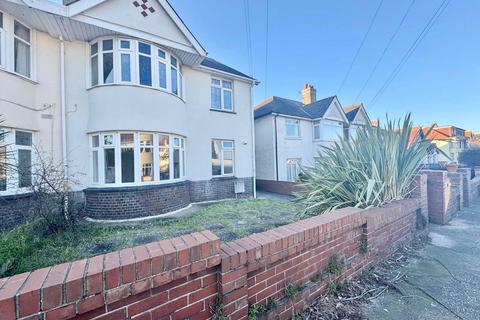 2 bedroom flat to rent, Eugene Road, Paignton, TQ3 2PQ