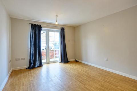 2 bedroom apartment to rent, Prince Of Wales Mews, Eckington S21