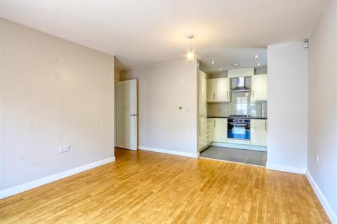 2 bedroom apartment to rent, Prince Of Wales Mews, Eckington S21