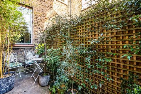 19a Petersfield Road, London, W3 8NY