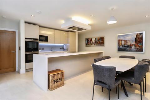 17 Burden Park, Clevedon, BS21 7GB