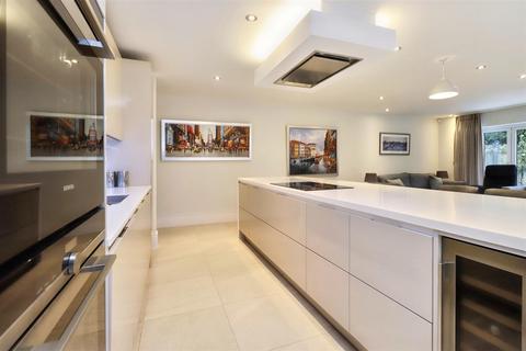 17 Burden Park, Clevedon, BS21 7GB