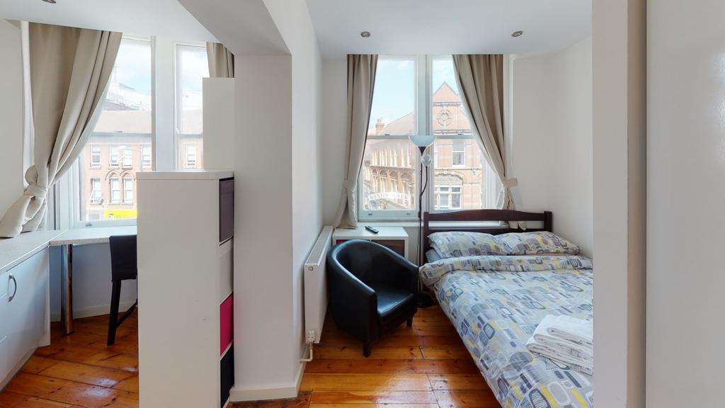 203-UPS-Bedroom