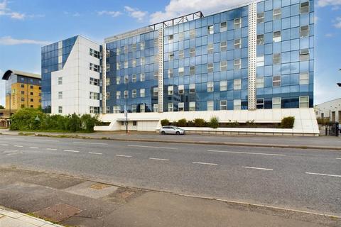 undefined, London Road, Crawley RH10