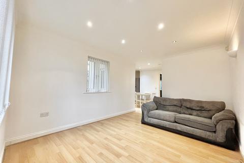 undefined, King Lane, Leeds LS17