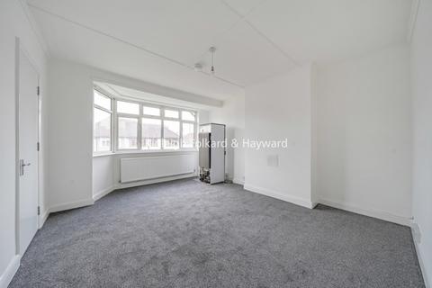 2 bedroom apartment to rent, Homesdale Road Bromley BR2