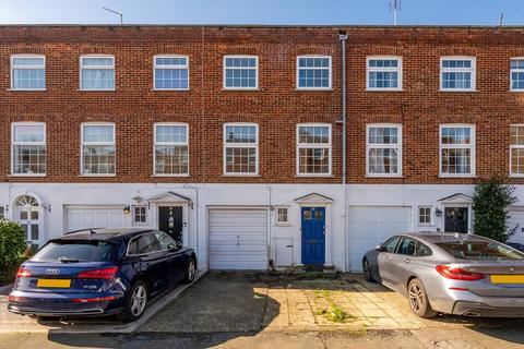 6 bedroom terraced house to rent, Blenheim Gardens, Kingston, Kingston upon Thames, KT2