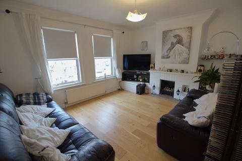 2 bedroom maisonette for sale, Leavesden Road, Callowland