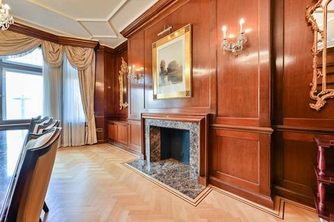 6 bedroom flat for sale, Kensington Road, Kensington, London, W8
