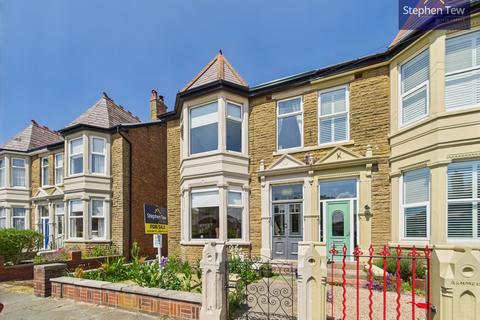 5 bedroom semi-detached house for sale, Broadway, Blackpool, FY4