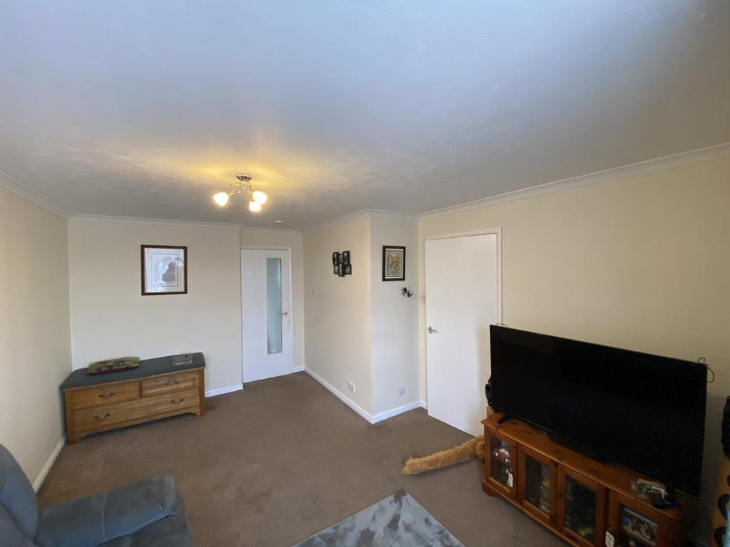 14 Alder Court, Dumfries, DG1 4 PF - Braidwoods Sol