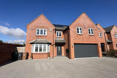 5 bedroom detached house for sale, Sidings Drive, Drakelow, Burton-on-Trent, DE15