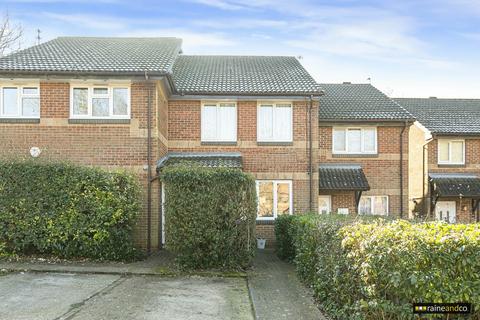 1 bedroom maisonette for sale, Tudor Close, Hatfield