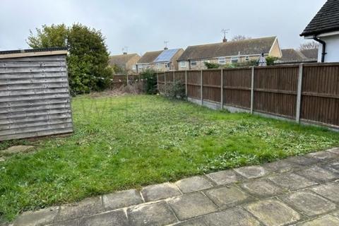 2 bedroom bungalow to rent, Millstrood Road, Whitstable CT5