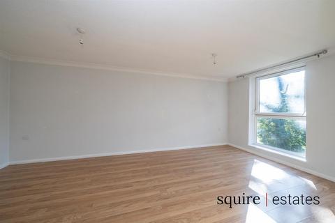 64 Bohemia, Hemel Hempstead, HP2 5RW