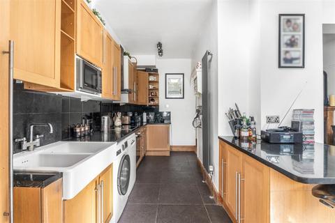 3 bedroom end of terrace house for sale, Cowper Gardens, Wallington SM6