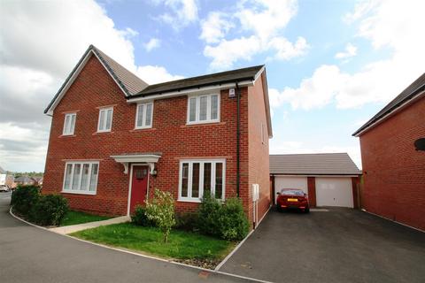 3 bedroom house to rent, Wrendale Drive, Worcester, Worcestershire