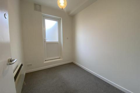 2 bedroom apartment to rent, Vivian Mansions, Vivian Avenue, London