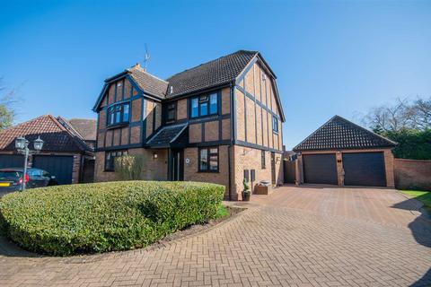 4 bedroom detached house for sale, Rainbow Mead, Hatfield Peverel, Chelmsford