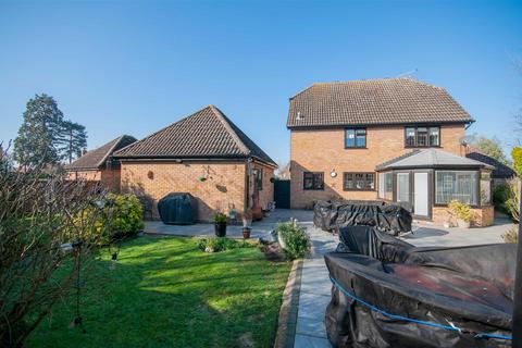 4 bedroom detached house for sale, Rainbow Mead, Hatfield Peverel, Chelmsford