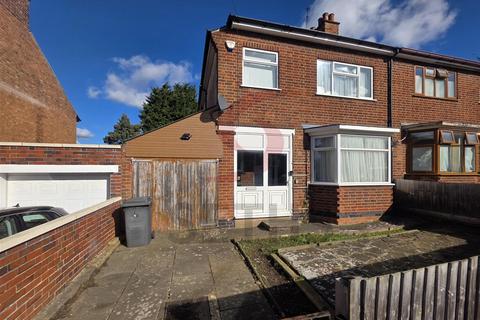 3 bedroom semi-detached house to rent, Bodnant Avenue, Leicester LE5