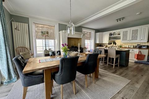 3 bedroom end of terrace house for sale, 31 Castle Street, Beaumaris