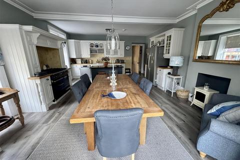 undefined, 31 Castle Street, Beaumaris