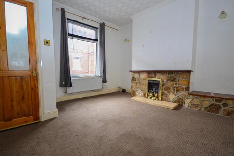 2 bedroom terraced house to rent, Coronation Street, Carlin How