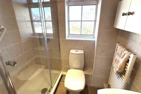 31 Beech Walk, Birkenshaw, Bradford, BD11 2PE