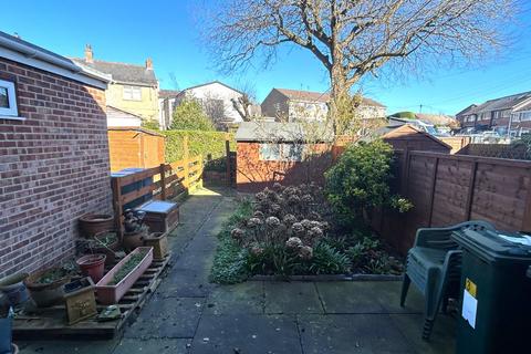 31 Beech Walk, Birkenshaw, Bradford, BD11 2PE