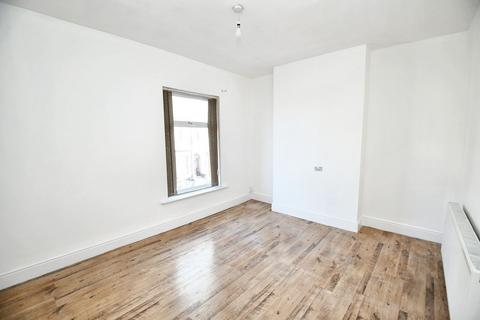 3 bedroom terraced house for sale, Milford Street, Salford, M6