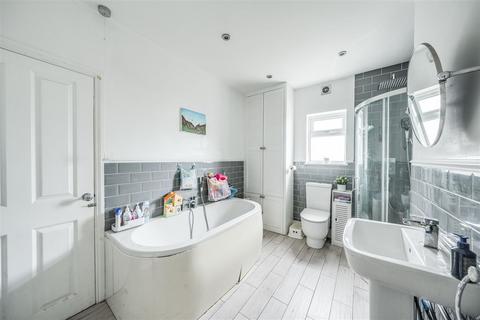 2 bedroom terraced house for sale, West View Road, Dartford