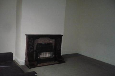 2 bedroom house to rent, Purlwell Lane, Batley , Dewsbury