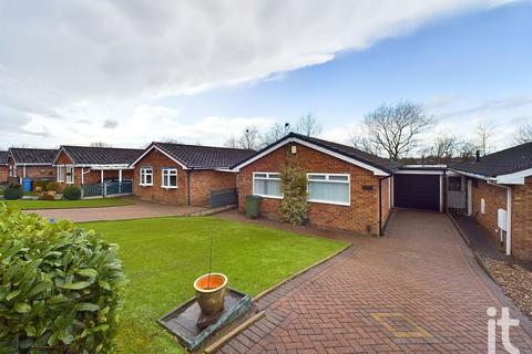 2 bedroom detached bungalow for sale, Kingfisher Road, Offerton, Stockport, SK2