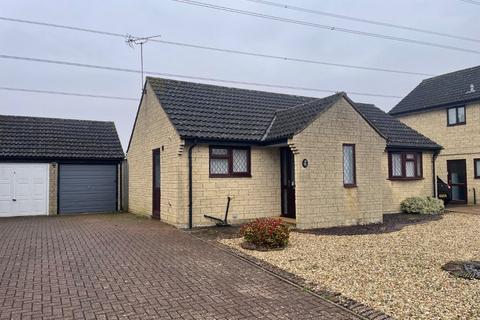 2 bedroom bungalow for sale, Pheasant Way, Cirencester, Gloucestershire, GL7